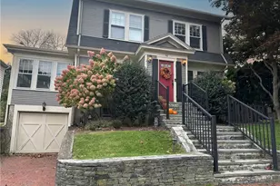 51 Wilcox Ave, Pawtucket, RI 02860 - Photo 3