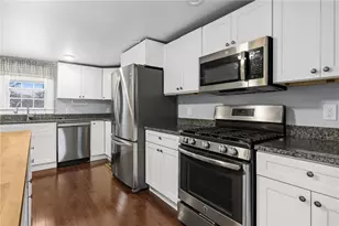 32 Pilgrim Ave, Coventry, RI 02816 - Photo 21