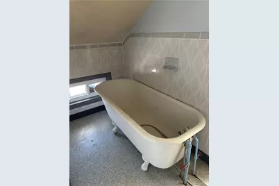 15 E Earle Street, Cumberland, RI 02864 - Photo 9