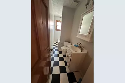 15 E Earle Street, Cumberland, RI 02864 - Photo 17