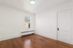 19 Vale St, Providence, RI 02908 - Photo 1