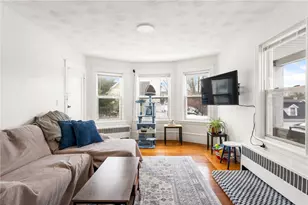 19 Vale St, Providence, RI 02908 - Photo 1