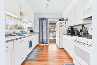 1082 Hancock Street, Fall River, MA 02721 - Photo 13