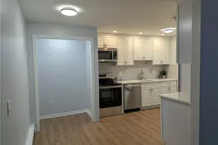 15 Apple Valley Pkwy, Smithfield, RI 02828 - Photo 9