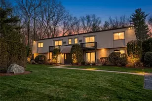 15 Apple Valley Pkwy, Smithfield, RI 02828 - Photo 1