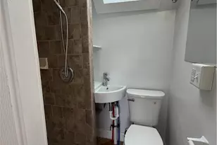 87 Bentley St, East Providence, RI 02914 - Photo 7