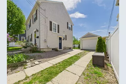 135 Cypress Street, Providence, RI 02906 - Photo 3