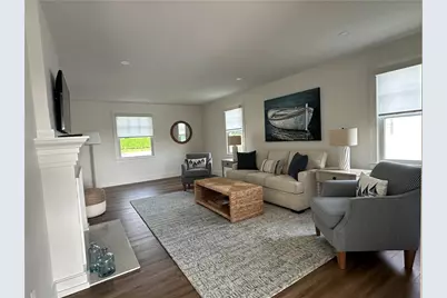 443 Wolcott Avenue #1, Middletown, RI 02842 - Photo 7