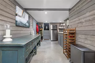 9 Anthony St, Newport, RI 02840 - Photo 37