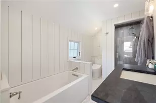 9 Anthony St, Newport, RI 02840 - Photo 27