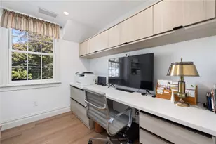 9 Anthony St, Newport, RI 02840 - Photo 35