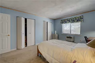 752 Quaker Ln, Warwick, RI 02818 - Photo 19