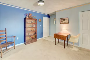 752 Quaker Ln, Warwick, RI 02818 - Photo 5