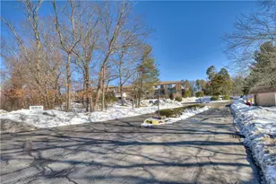 752 Quaker Ln, Warwick, RI 02818 - Photo 41