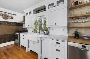 1220 Hope St, Bristol, RI 02809 - Photo 9