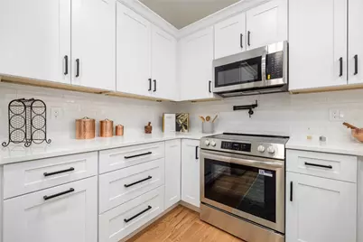 2907 Post Road #2, Warwick, RI 02886 - Photo 9