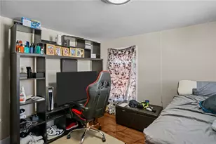 100 Pond St, Pawtucket, RI 02860 - Photo 9