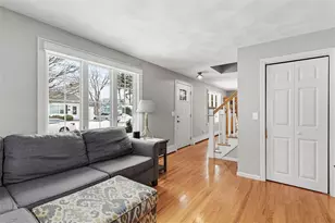 40 Weeden Ave, East Providence, RI 02916 - Photo 7