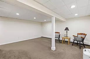 40 Weeden Ave, East Providence, RI 02916 - Photo 41