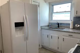 40 E Bowery St, Newport, RI 02840 - Photo 9