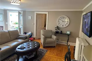 4 Hammond St, Newport, RI 02840 - Photo 3