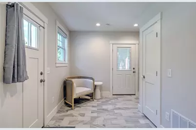 137 Rosebriar Avenue, South Kingstown, RI 02879 - Photo 5