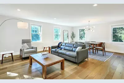 137 Rosebriar Avenue, South Kingstown, RI 02879 - Photo 9