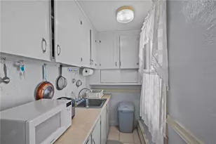 114 Commodore St, Providence, RI 02904 - Photo 15