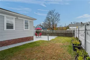 114 Commodore St, Providence, RI 02904 - Photo 33