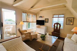 152 Tuckerman Ave, Middletown, RI 02842 - Photo 3