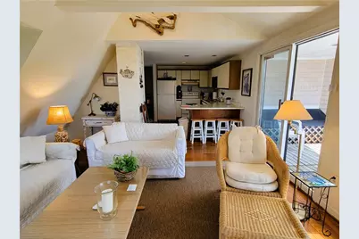 152 Tuckerman Avenue #14, Middletown, RI 02842 - Photo 5