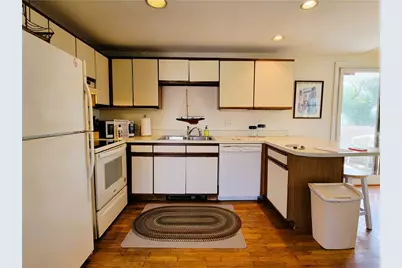 152 Tuckerman Avenue #14, Middletown, RI 02842 - Photo 7