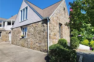 152 Tuckerman Ave, Middletown, RI 02842 - Photo 15