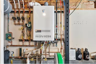 34 Commack Road, East Providence, RI 02914 - Photo 27