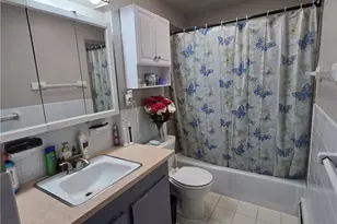 34 Commack Rd, East Providence, RI 02914 - Photo 27