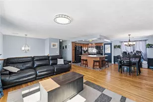 34 Commack Rd, East Providence, RI 02914 - Photo 3