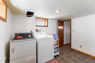 39 Orchard Street, East Providence, RI 02914 - Photo 43