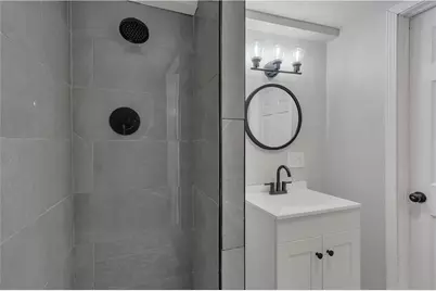 403 Commonwealth Avenue, Warwick, RI 02886 - Photo 33