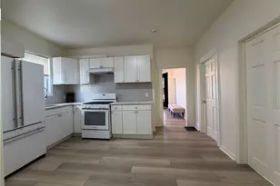 57 Garden St, Pawtucket, RI 02860 - Photo 3