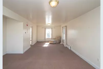 409 Broadway, Newport, RI 02840 - Photo 21