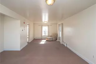 409 Broadway, Newport, RI 02840 - Photo 21