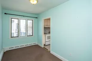 409 Broadway, Newport, RI 02840 - Photo 27