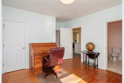 409 Broadway, Newport, RI 02840 - Photo 15