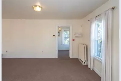 409 Broadway, Newport, RI 02840 - Photo 19