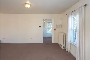 409 Broadway, Newport, RI 02840 - Photo 19