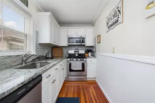 62 Peckham Ave, North Providence, RI 02908 - Photo 5