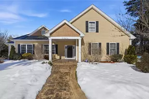 163 Hanton Rd, North Smithfield, RI 02896 - Photo 3