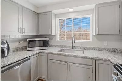 18 Joseph Street, Providence, RI 02904 - Photo 21