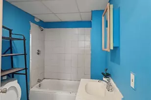 140 Cleveland St, Providence, RI 02909 - Photo 21