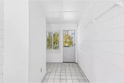 52 Dahlia Street, Warwick, RI 02888 - Photo 5